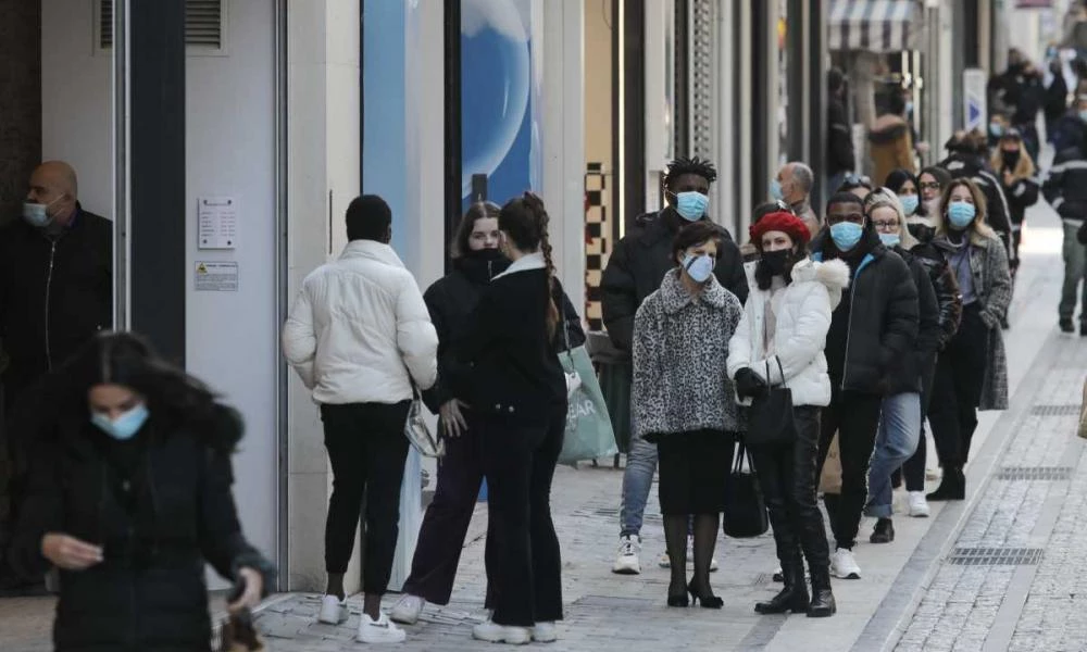 Με το βλέμμα "κολλημένο" στο άνοιγμα της αγοράς οι ειδικοί!